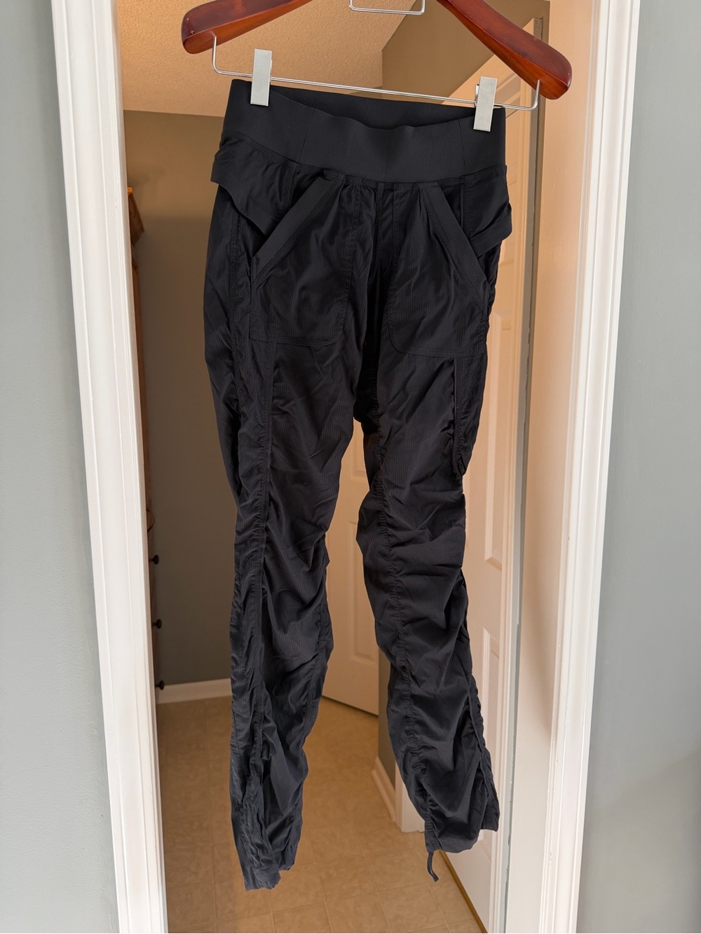 lululemon athletica Women's Black Size 4 Quick Step Pants